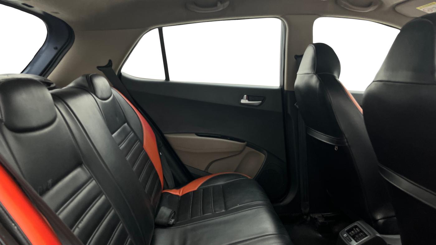 2016 Hyundai Grand i10 SPORTZ 1.2 KAPPA VTVT, Petrol, Manual, 53,089 km, Right Side Rear Door Cabin
