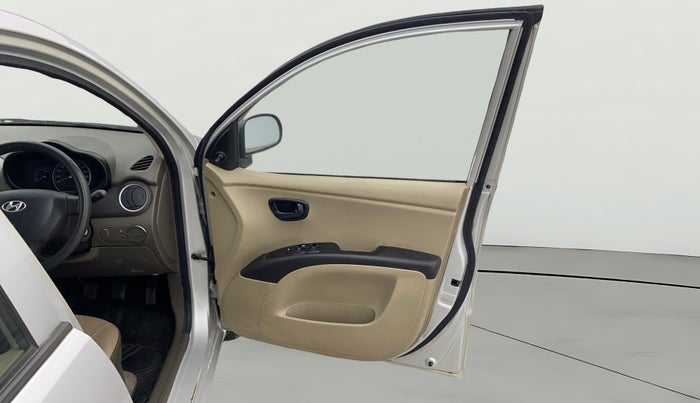 2014 Hyundai i10 MAGNA 1.2, Petrol, Manual, 1,17,384 km, RHS Front Door