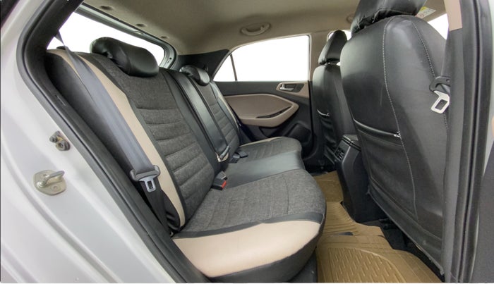 2018 Hyundai Elite i20 ASTA 1.2 (O), Petrol, Manual, 61,044 km, Right Side Rear Door Cabin