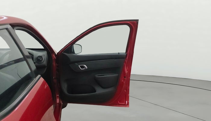 2019 Renault Kwid RXT 1.0 AMT (O), Petrol, Automatic, 31,016 km, RHS Front Door