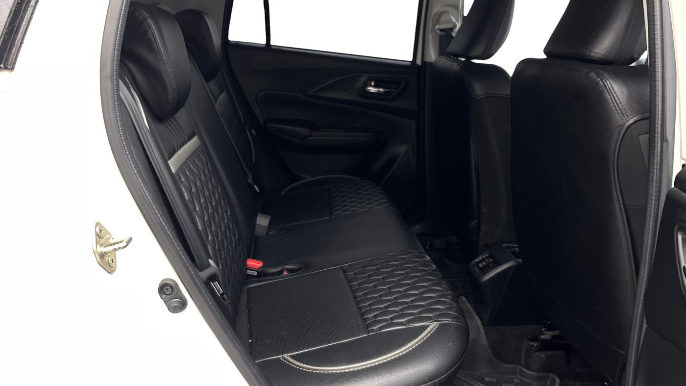 2024 Maruti Swift ZXi Plus, Petrol, Manual, 47,222 km, Right Side Rear Door Cabin
