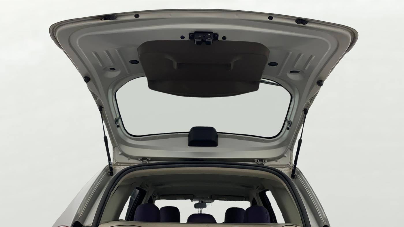 2017 Renault Duster RXL PETROL, Petrol, Manual, 42,541 km, Boot Door Open
