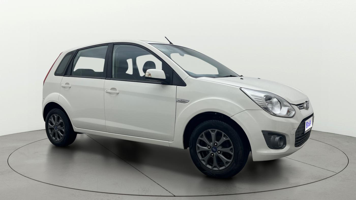 2015 Ford Figo TITANIUM 1.2 PETROL, Petrol, Manual, 67,115 km, SRP