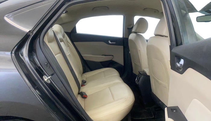 2019 Hyundai Verna 1.6 VTVT SX, Petrol, Manual, 50,472 km, Right Side Rear Door Cabin