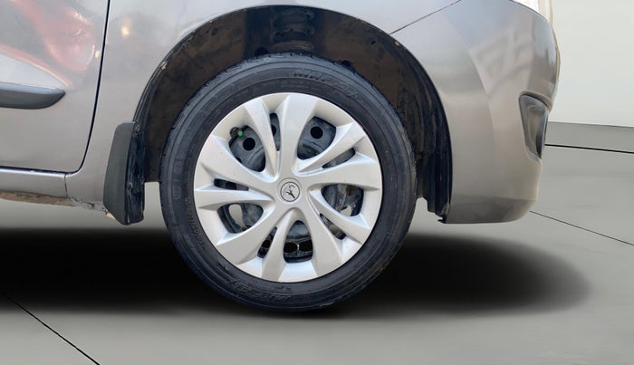 2017 Maruti Wagon R 1.0 VXI AMT, Petrol, Automatic, 42,802 km, Right Front Wheel