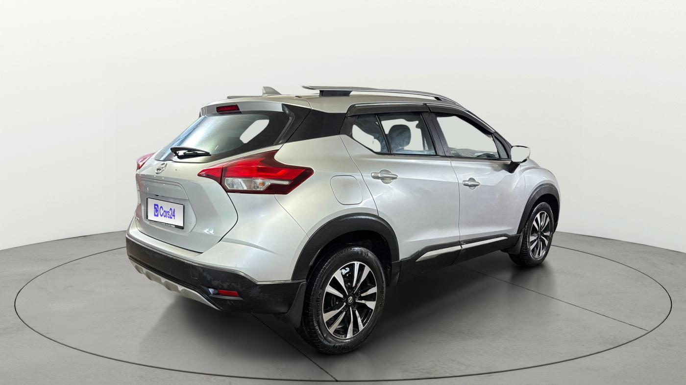 2022 Nissan Kicks XV 1.5, Petrol, Manual, 79,606 km, Right Back Diagonal