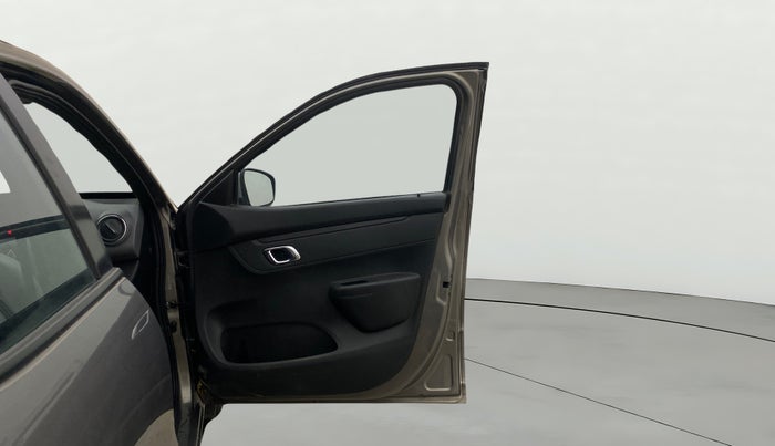 2018 Renault Kwid RXT 1.0, Petrol, Manual, 77,887 km, RHS Front Door