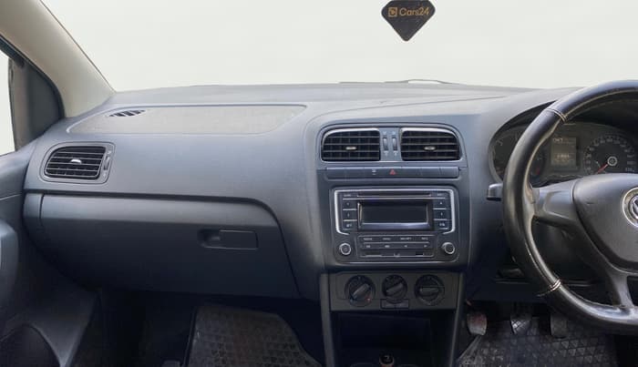 2014 Volkswagen Polo COMFORTLINE 1.5L, Diesel, Manual, 1,23,683 km, Air Conditioner