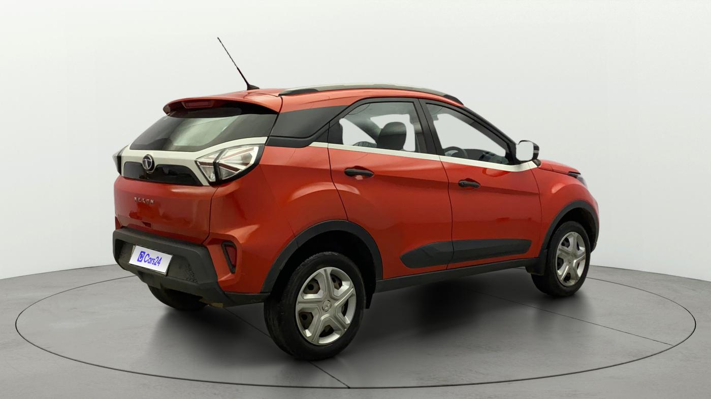 2020 Tata NEXON XM SUNROOF PETROL, Petrol, Manual, 27,588 km, Right Back Diagonal