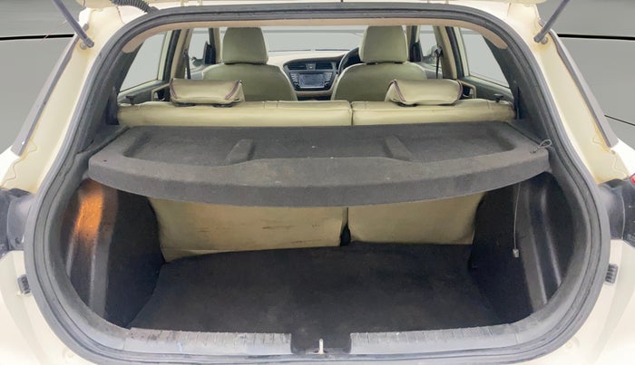 2016 Hyundai Elite i20 ASTA 1.2 (O), Petrol, Manual, 99,087 km, Boot Open Zoomed View