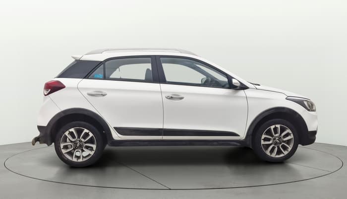 2018 Hyundai i20 Active 1.2 SX, Petrol, Manual, 24,582 km, Right Side View
