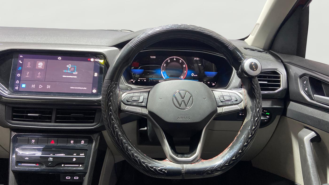 2022 Volkswagen TAIGUN TOPLINE 1.0 TSI MT, Petrol, Manual, 65,718 km, Steering Wheel Close Up
