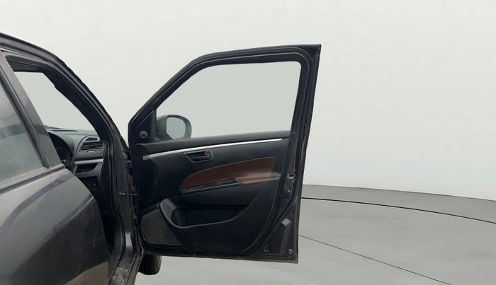 2017 Maruti Swift LXI (O), Petrol, Manual, 71,739 km, RHS Front Door