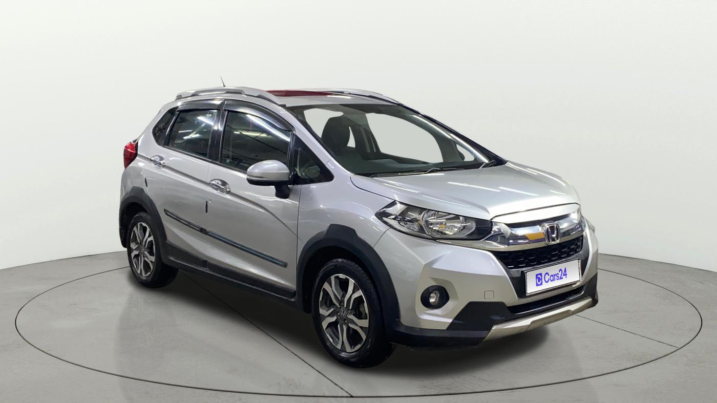 2017 Honda WR-V 1.5L I-DTEC VX MT, Diesel, Manual, 1,44,737 km, Right Front Diagonal