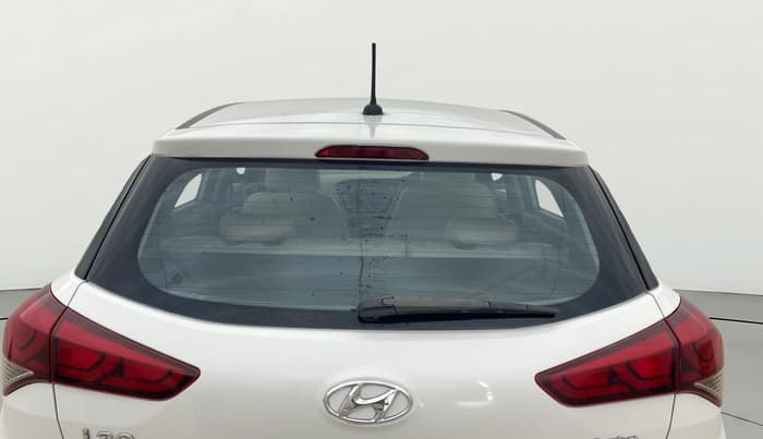 2016 Hyundai Elite i20 ASTA 1.2 (O), Petrol, Manual, 1,12,943 km, Rear Windshield
