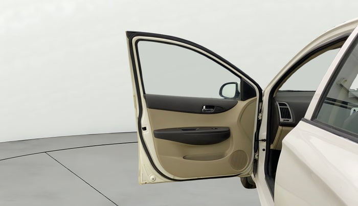 2013 Hyundai i20 MAGNA 1.2, Petrol, Manual, 74,970 km, LHS Front Door