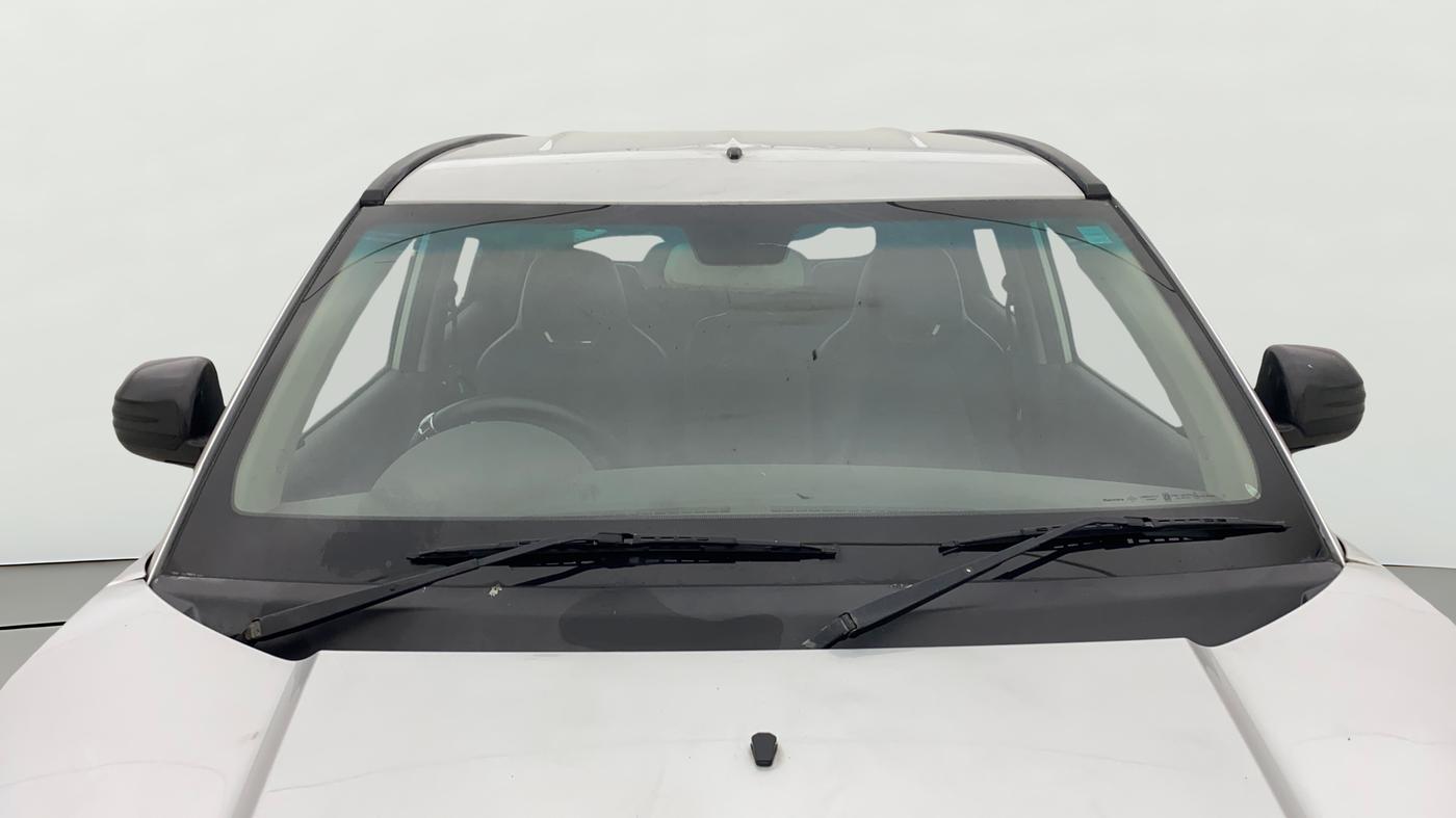 2018 Mahindra KUV 100 NXT K2 P 6 STR, Petrol, Manual, 39,402 km, Front Windshield