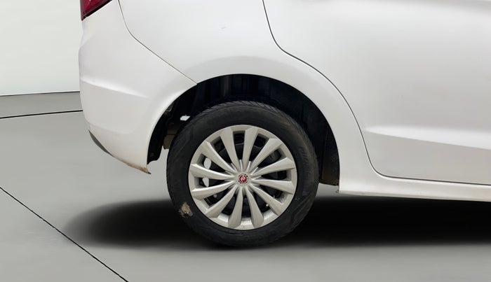 2015 Ford Figo Aspire TREND 1.2 PETROL, Petrol, Manual, 26,407 km, Right Rear Wheel