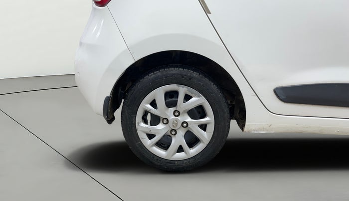 2018 Hyundai Grand i10 SPORTZ (O) 1.2 KAPPA VTVT, Petrol, Manual, 45,578 km, Right Rear Wheel