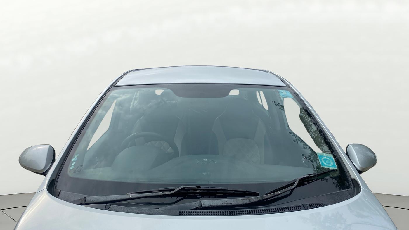 2015 Hyundai Xcent S 1.2, Petrol, Manual, 98,564 km, Front Windshield