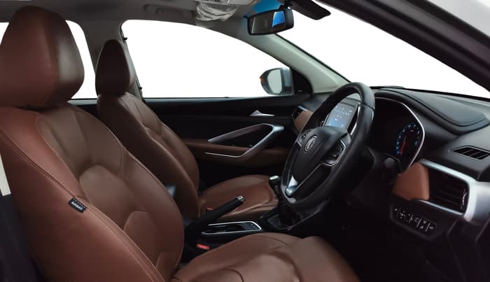 2022 MG HECTOR PLUS SHARP 2.0 DIESEL TURBO MT 6-STR, Diesel, Manual, 72,032 km, Right Side Front Door Cabin