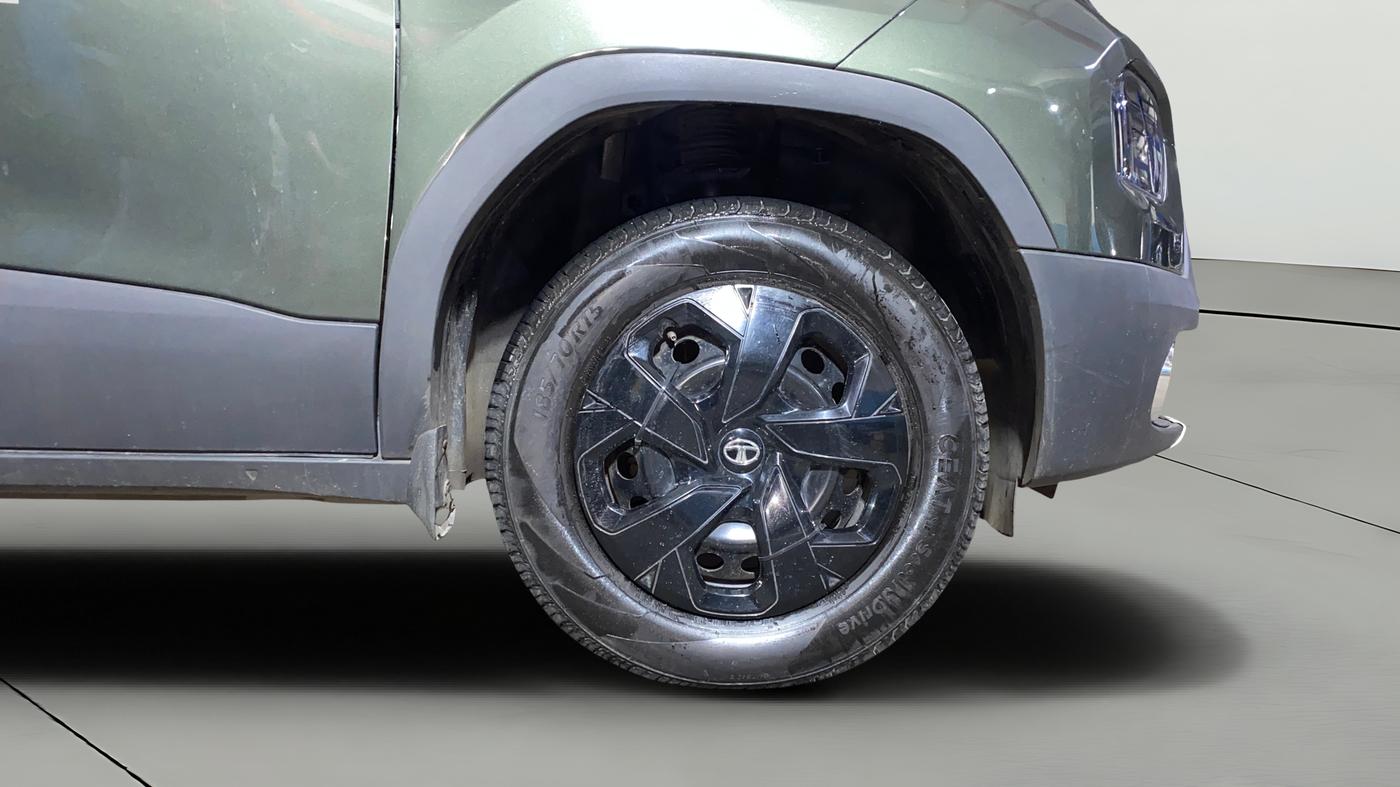 2023 Tata PUNCH ADVENTURE CAMO MT, Petrol, Manual, 18,949 km, Right Front Wheel