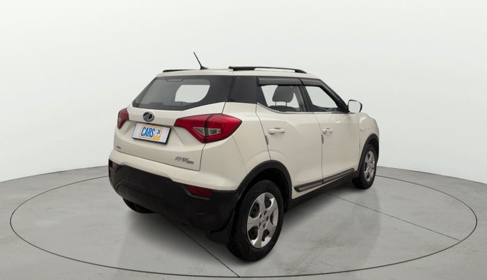 2022 Mahindra XUV300 W6 1.2 PETROL AMT, Petrol, Automatic, 18,956 km, Right Back Diagonal