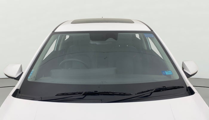 2024 Hyundai Verna SX (O) 1.5 TURBO PETROL MT, Petrol, Manual, 5,204 km, Front Windshield