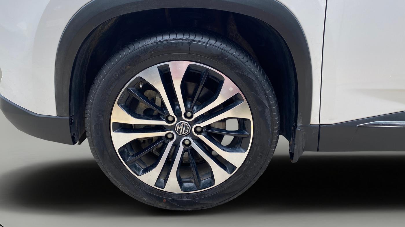 2022 MG HECTOR SMART 1.5 PETROL CVT, Petrol, Automatic, 52,902 km, Left Front Wheel