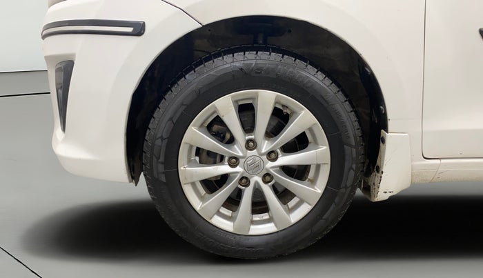 2015 Maruti Ertiga ZXI, Petrol, Manual, 96,665 km, Left Front Wheel