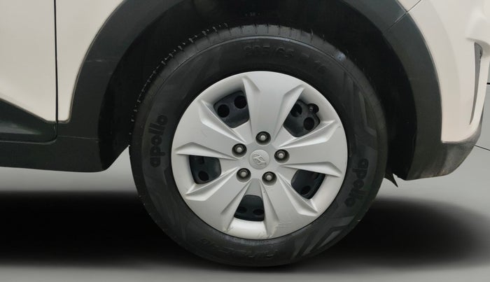 2015 Hyundai Creta BASE 1.6 PETROL, Petrol, Manual, 46,796 km, Right Front Wheel