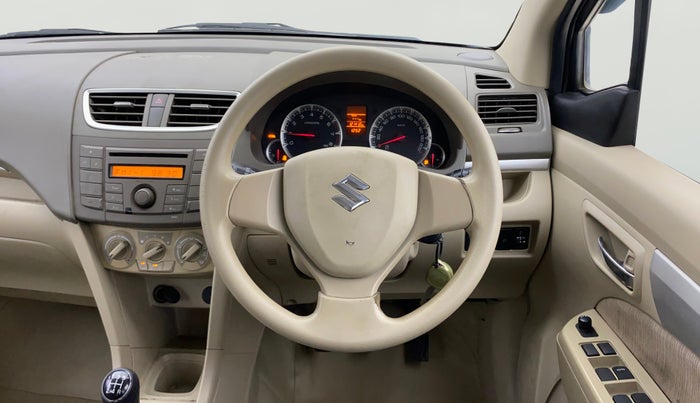 2015 Maruti Ertiga VXI CNG, CNG, Manual, 1,21,416 km, Steering Wheel Close Up