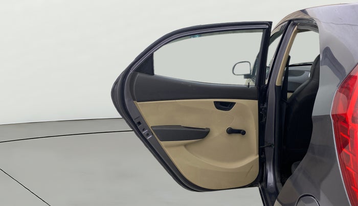 2016 Hyundai Eon ERA +, Petrol, Manual, 1,08,042 km, LHS Rear Door