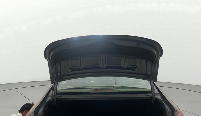 2022 Hyundai Verna SX (O) 1.5 VTVT IVT, Petrol, Automatic, 43,765 km, Boot Door Open