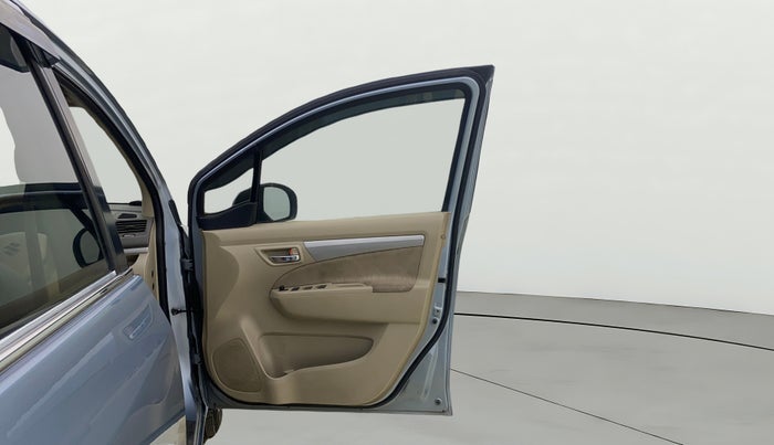 2015 Maruti Ertiga VDI, Diesel, Manual, 84,925 km, RHS Front Door