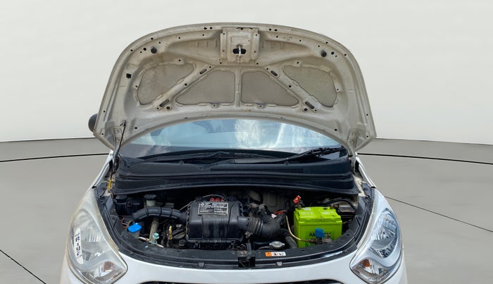 2016 Hyundai i10 MAGNA 1.1, CNG, Manual, 1,47,098 km, Open Bonet