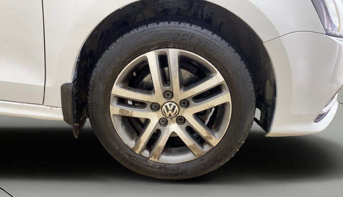 2015 Volkswagen Jetta HIGHLINE TDI, Diesel, Manual, 81,441 km, Right Front Wheel