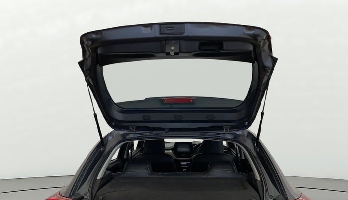 2022 Maruti Baleno DELTA PETROL 1.2, CNG, Manual, 42,370 km, Boot Door Open