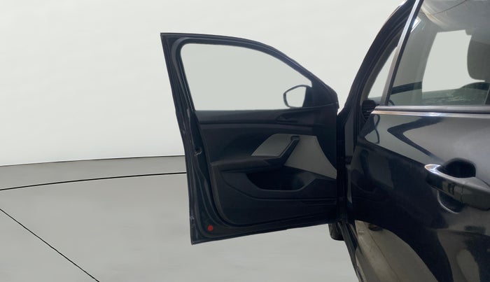 2021 Skoda KUSHAQ ACTIVE 1.0L TSI MT, Petrol, Manual, 50,664 km, LHS Front Door