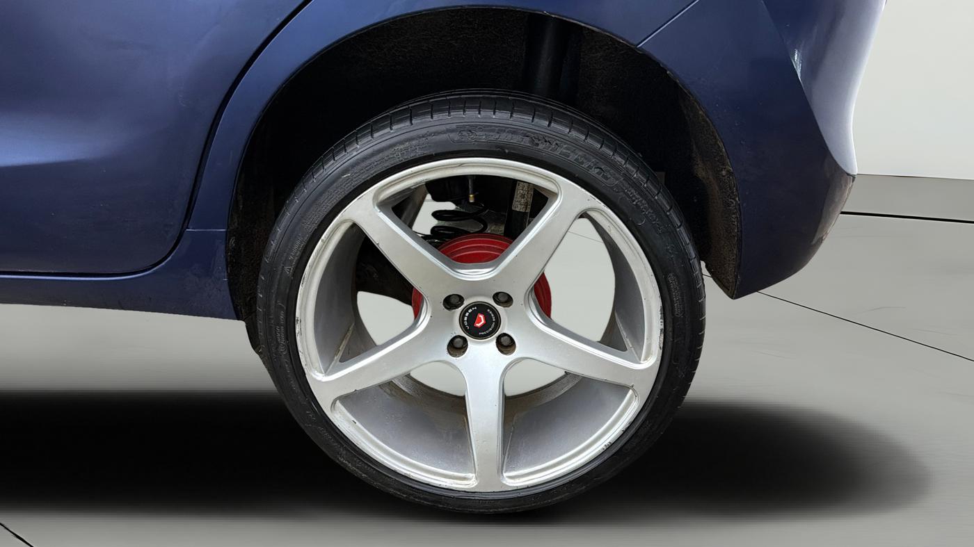 2019 Maruti Baleno SIGMA PETROL 1.2, CNG, Manual, 37,925 km, Left Rear Wheel