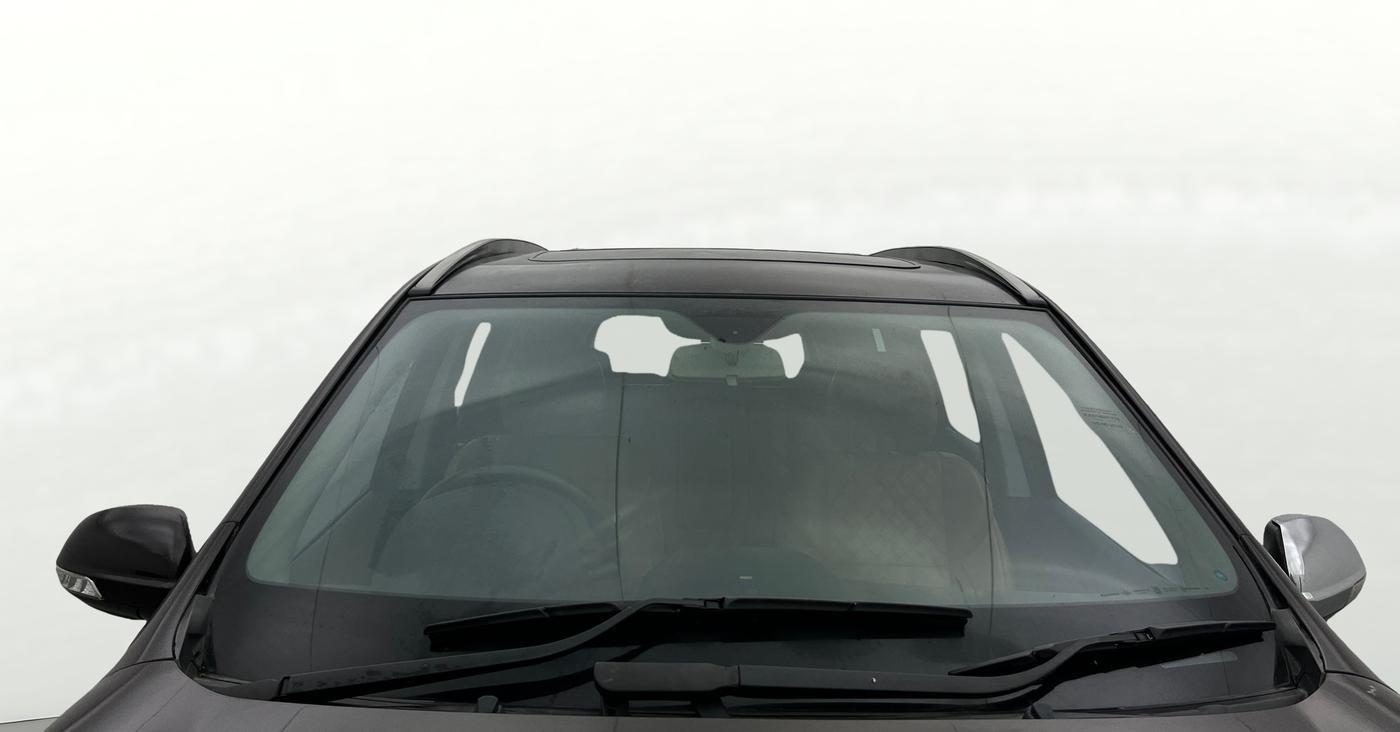 2019 Mahindra XUV500 W11, Diesel, Manual, 58,142 km, Front Windshield