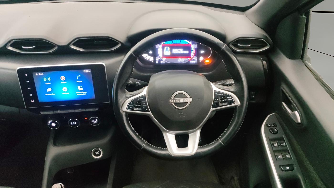 2021 Nissan MAGNITE XV PREMIUM, Petrol, Manual, 44,815 km, Steering Wheel Close Up