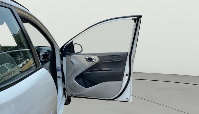 2021 Hyundai GRAND I10 NIOS SPORTZ AMT 1.2 KAPPA VTVT, Petrol, Automatic, 54,595 km, RHS Front Door