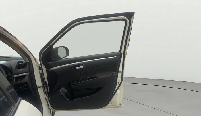 2014 Maruti Swift VXI, Petrol, Manual, 41,885 km, RHS Front Door