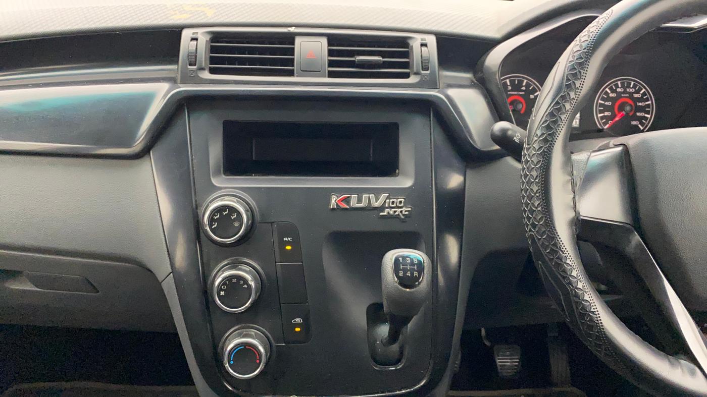 2018 Mahindra KUV 100 NXT K2 P 6 STR, Petrol, Manual, 39,402 km, Air Conditioner