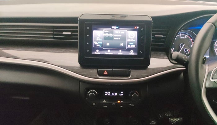 2022 Maruti XL6 ALPHA AT, Petrol, Automatic, 27,960 km, Air Conditioner