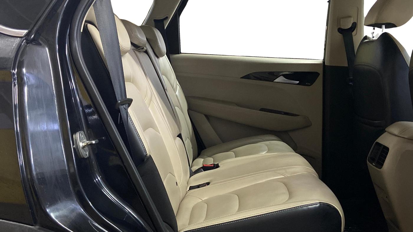 2021 MG HECTOR SHARP 1.5 PETROL CVT, Petrol, Automatic, 91,984 km, Right Side Rear Door Cabin