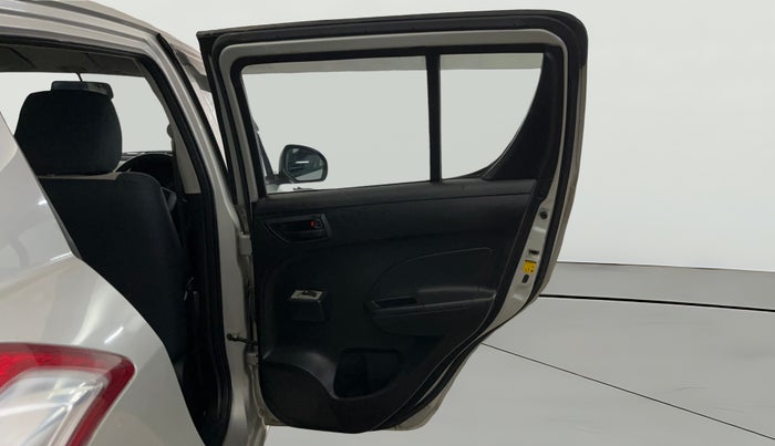 2016 Maruti Swift LXI (O), Petrol, Manual, 41,287 km, RHS Rear Door