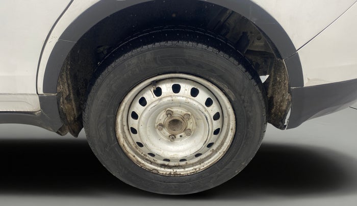 2019 Mahindra MARAZZO M2 8 STR, Diesel, Manual, 1,12,260 km, Left Rear Wheel