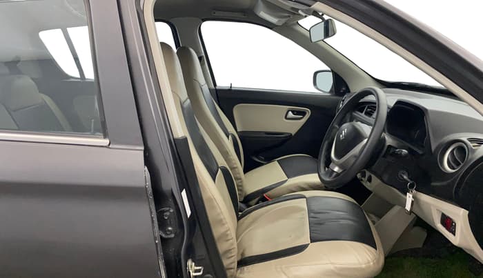 2020 Maruti Alto VXI, Petrol, Manual, 1,03,254 km, Right Side Front Door Cabin